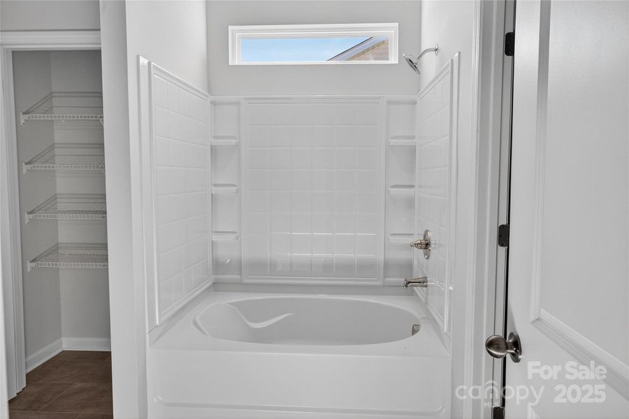 Image 19 of a home in Catawba Trace. Image 19 of a home in Catawba Trace.