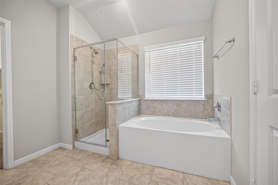 Furnished interior view inside a new home in , Texas City (Image 16).