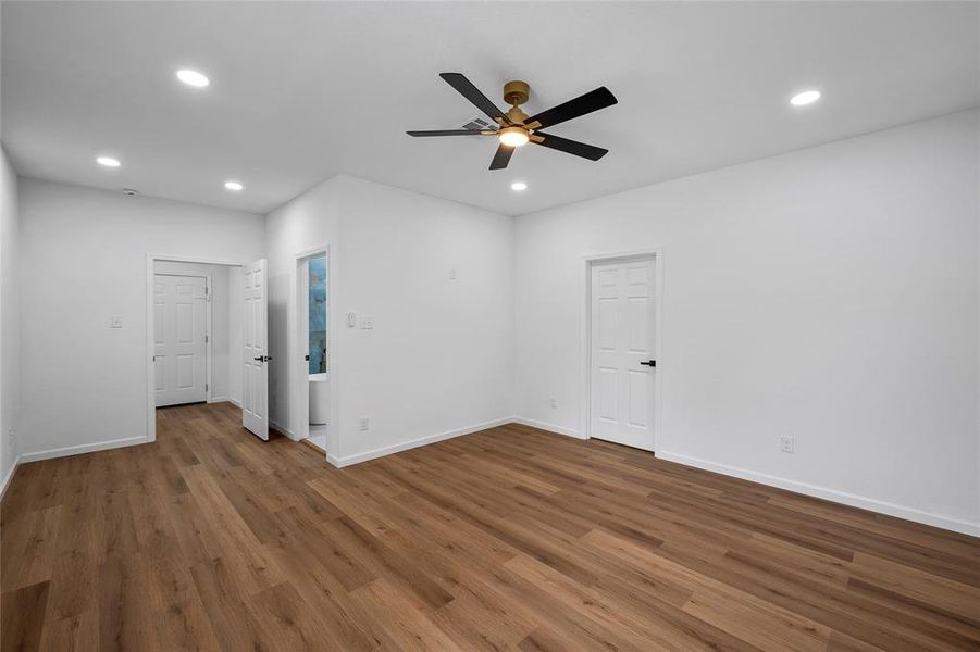 Spacious, unfurnished interior of a new home in , Waco (Image 29). Spacious, unfurnished interior of a new home in , Waco (Image 29).
