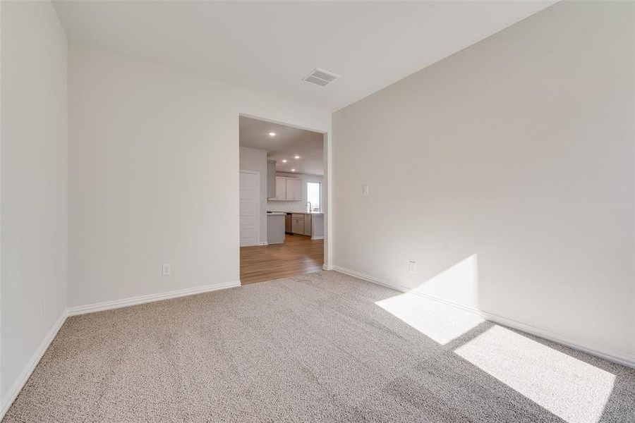 Spacious, unfurnished interior of a new home in Walden Pond, Forney (Image 11).