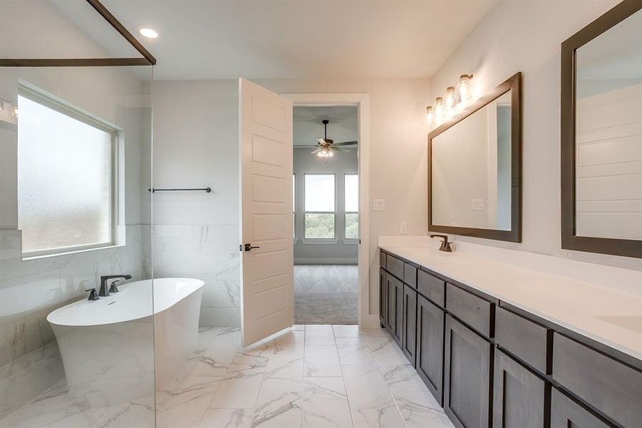 Furnished interior view inside a new home in Talon Hills, Fort Worth (Image 14). Furnished interior view inside a new home in Talon Hills, Fort Worth (Image 14).