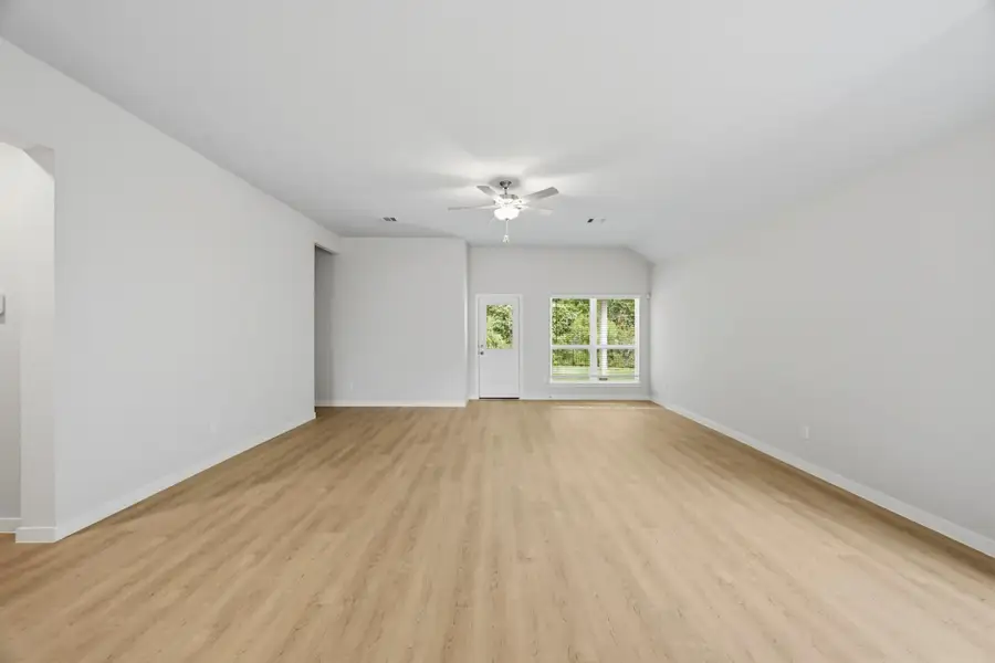 Spacious, unfurnished interior of a new home in Audubon, Magnolia (Image 26).