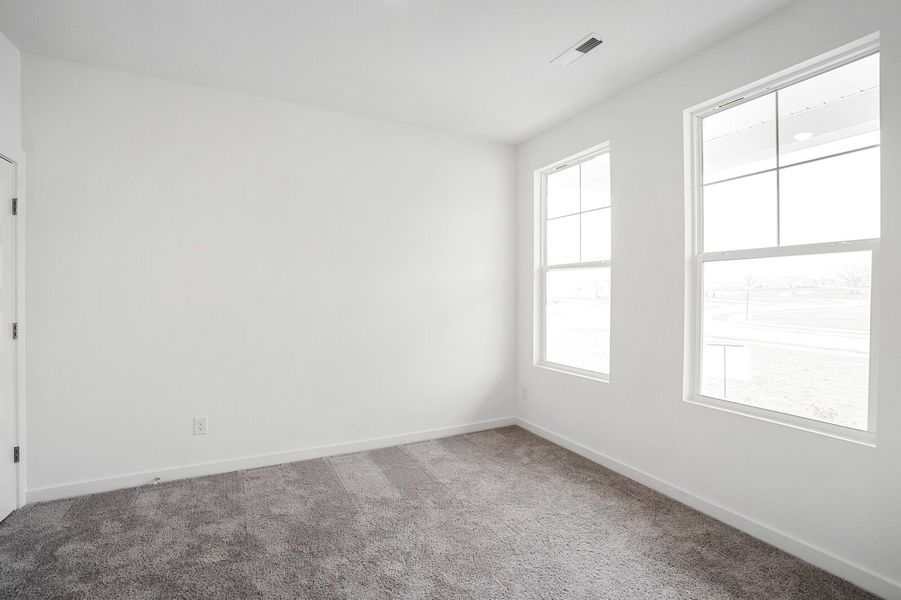 Spacious, unfurnished interior of a new home in Calista Farms, White House (Image 12).