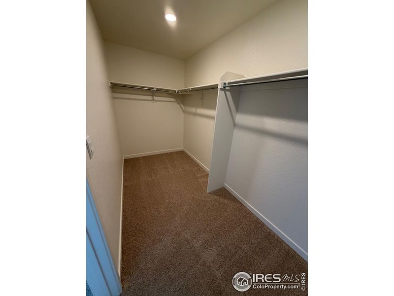 Large walk in closet Large walk in closet