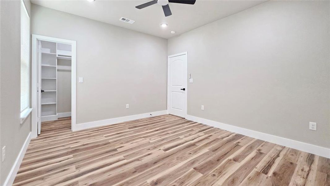 Spacious, unfurnished interior of a new home in , Mabank (Image 18). Spacious, unfurnished interior of a new home in , Mabank (Image 18).