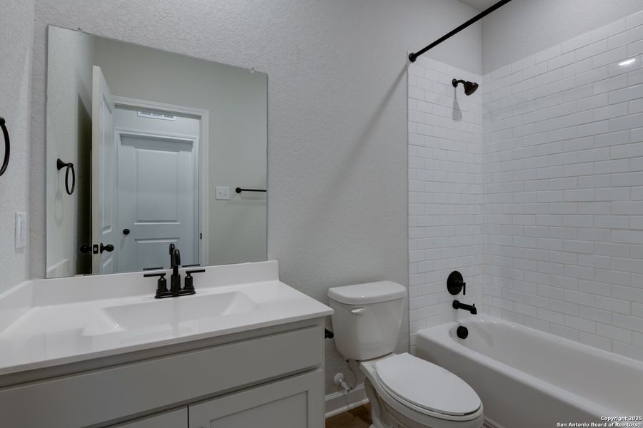 Furnished interior view inside a new home in Cordova Trails, Seguin (Image 13).