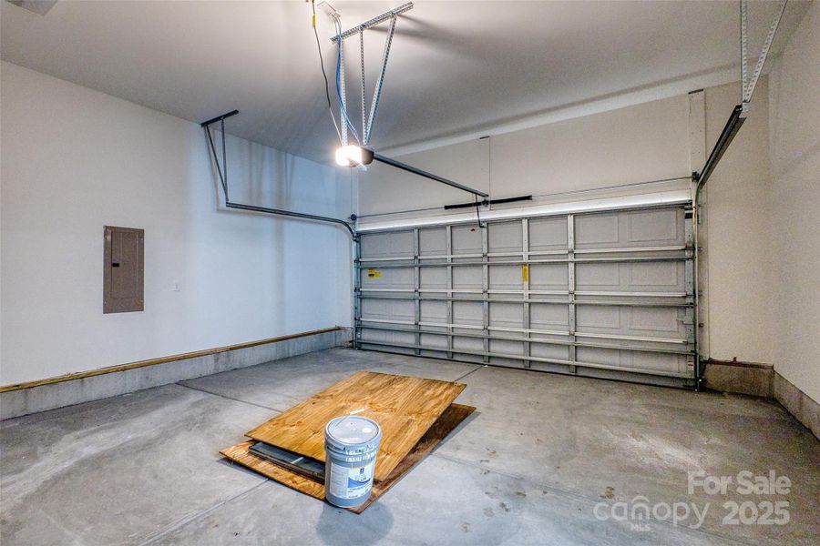 Image 44 of a home in .