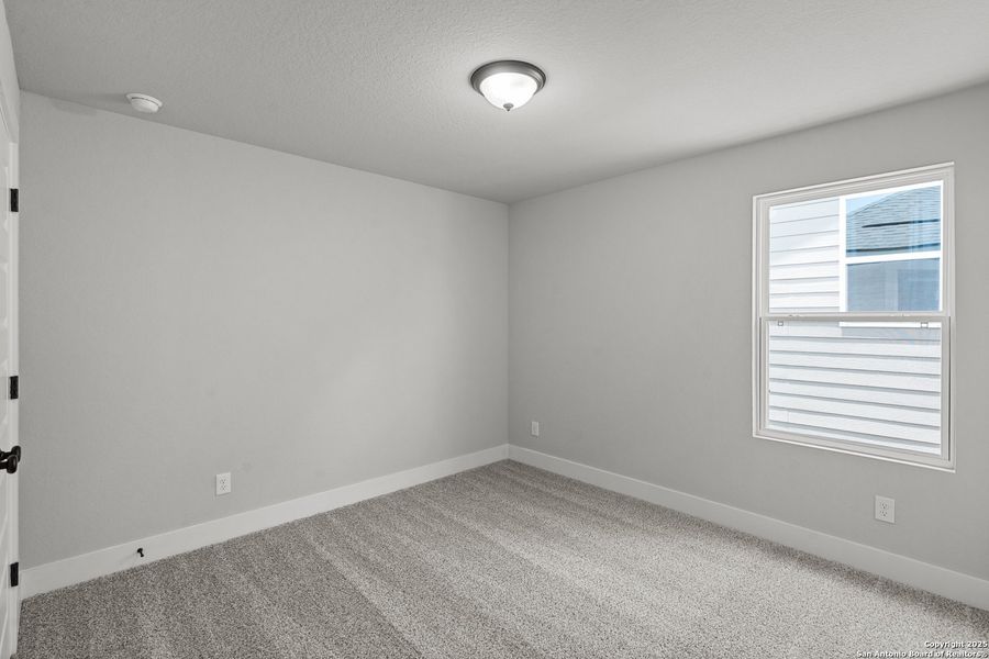 Spacious, unfurnished interior of a new home in Skybrooke, San Antonio (Image 31). Spacious, unfurnished interior of a new home in Skybrooke, San Antonio (Image 31).