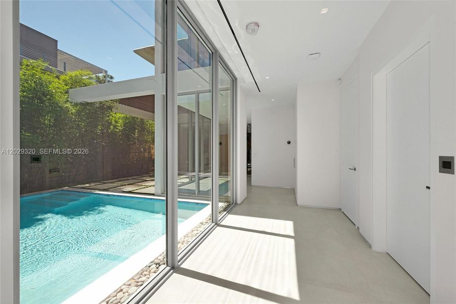 Exterior details and patio area of a home in , Miami (Image 22).