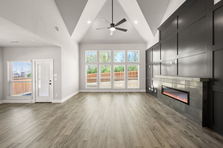Spacious, unfurnished interior of a new home in Hidden Lakes Estates, DeSoto (Image 23). Spacious, unfurnished interior of a new home in Hidden Lakes Estates, DeSoto (Image 23).