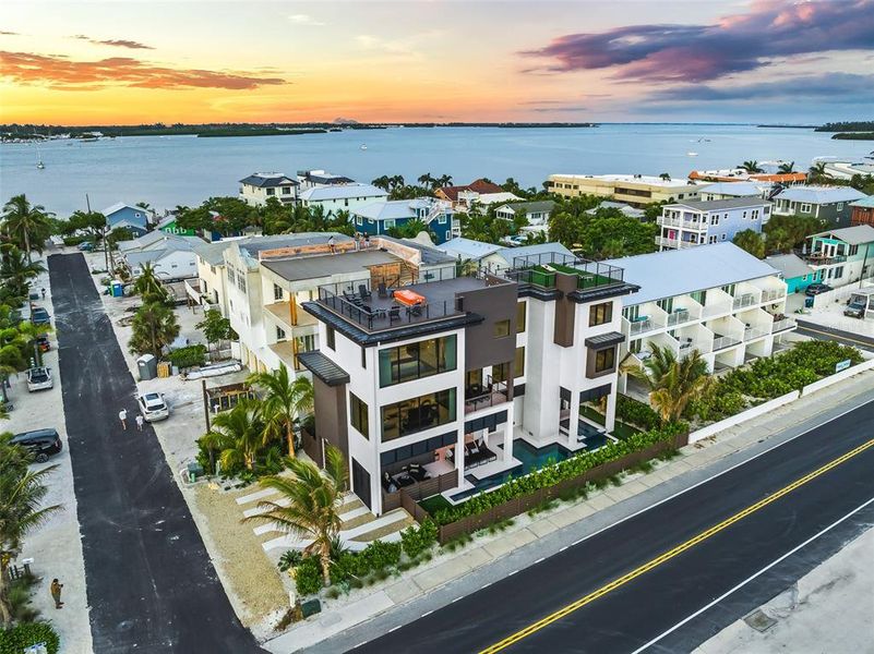 Condo located in Bradenton Beach, FL showcasing its design and architecture (Image 6).