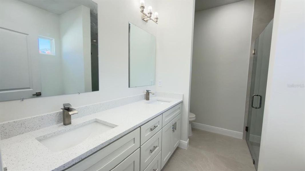 Furnished interior view inside a new home in , Ocala (Image 10).