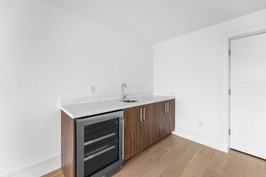 3rd Floor Club Room with Wet Bar