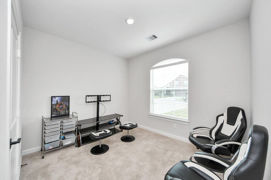 Furnished interior view inside a new home in , Santa Fe (Image 25).