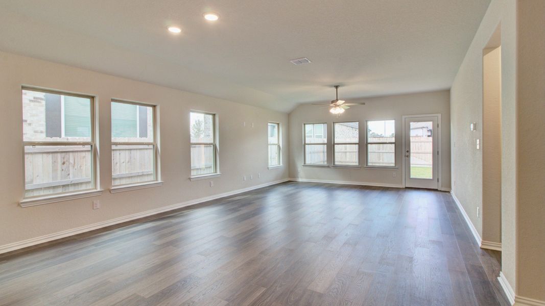 Furnished interior view inside a new home in Sunflower Ridge, New Braunfels (Image 18). Furnished interior view inside a new home in Sunflower Ridge, New Braunfels (Image 18).