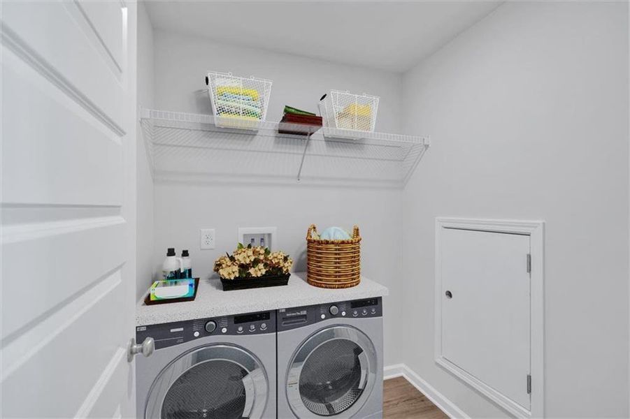 Close-up of interior finishes inside a home in Salacoa, Calhoun (Image 19).