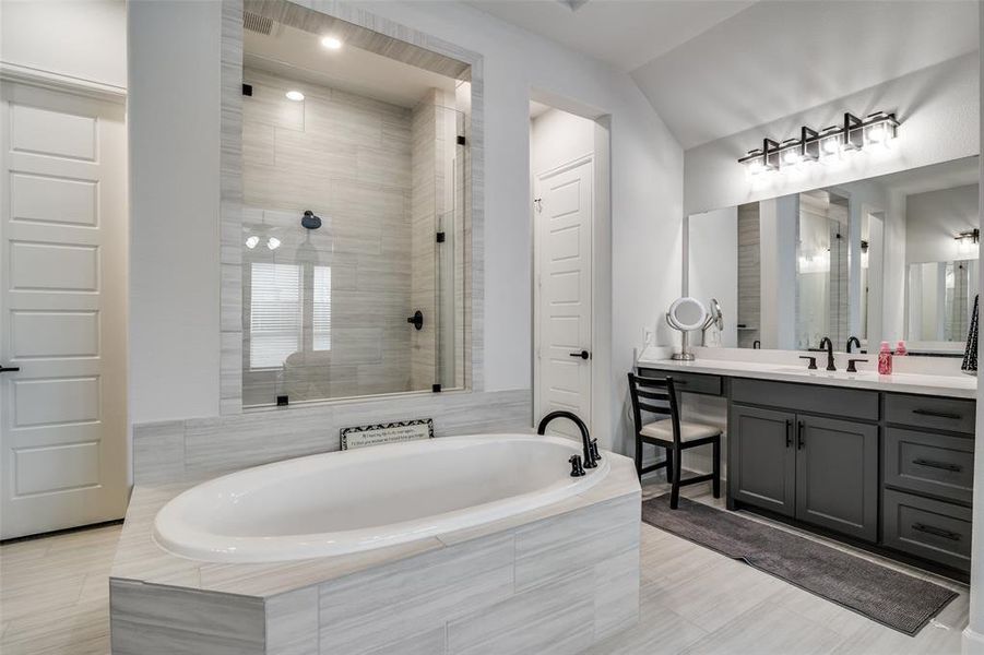Soak any troubles away in this soaking tub. Soak any troubles away in this soaking tub.