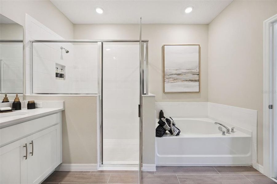 Furnished interior view inside a new home in Archers Mill, Ormond Beach (Image 24).