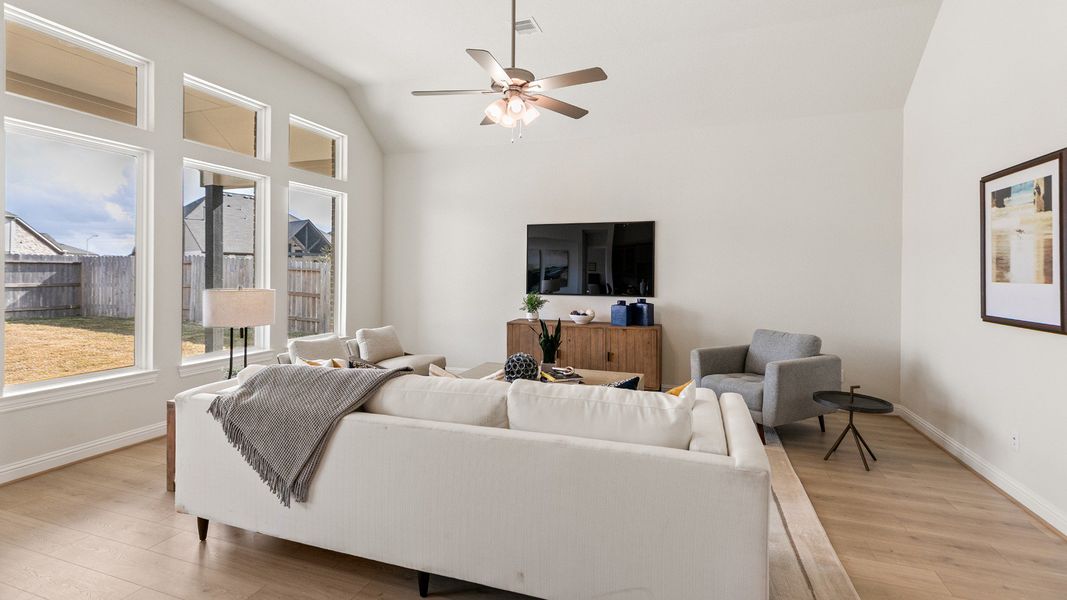 Representative furnished interior of a home built from the Tulane by DRB Homes in Creekhaven, Iowa Colony (Image 6).