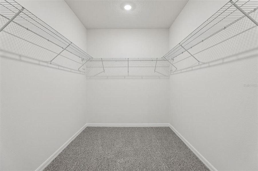 Spacious, unfurnished interior of a new home in Bradbury Creek - Signature Series, Haines City (Image 31).