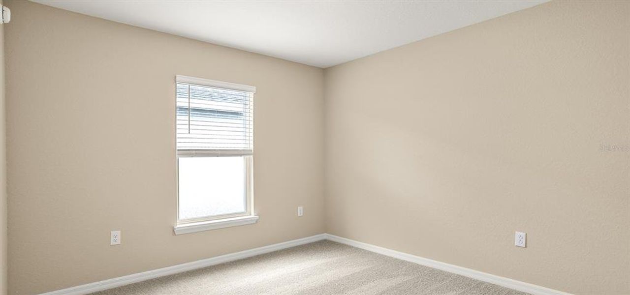 Spacious, unfurnished interior of a new home in Falls of Ocala, Ocala (Image 16).