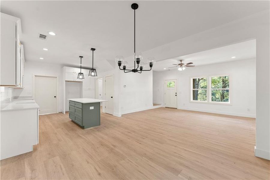 Spacious, unfurnished interior of a new home in , Cleveland (Image 19).