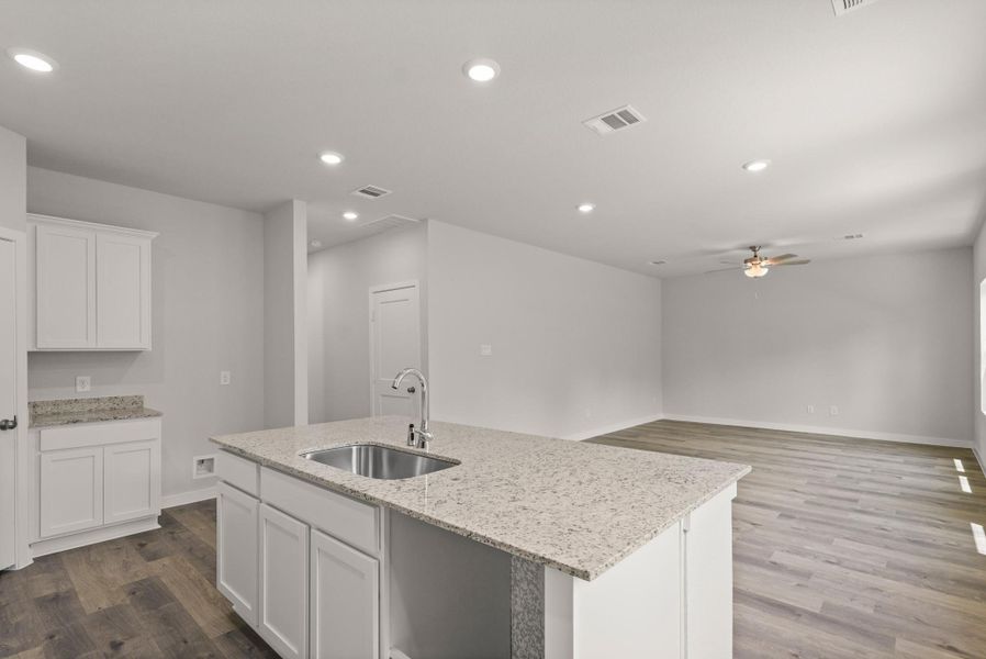 Furnished interior view inside a new home in Crockett Meadows, Conroe (Image 10). Furnished interior view inside a new home in Crockett Meadows, Conroe (Image 10).