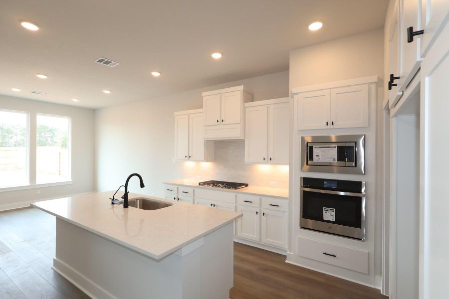 Furnished interior view inside a new home in Clopton Farms, Montgomery (Image 7).