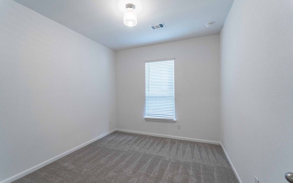 Spacious, unfurnished interior of a new home in Solterra, Mesquite (Image 19).