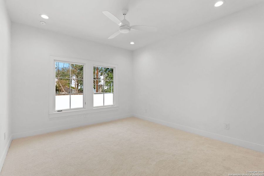 Spacious, unfurnished interior of a new home in , Terrell Hills (Image 22).