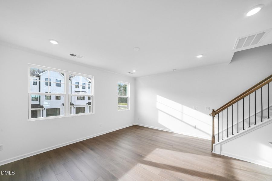 SUN_ElmGrove_Pic_Wyatt_QMI_4_Great_2of6