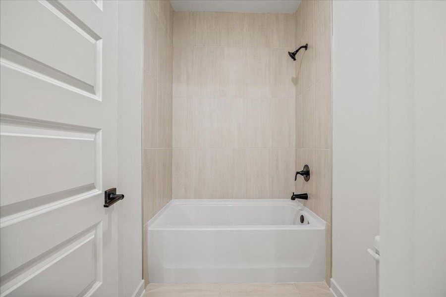 Close-up of interior finishes inside a home in , Gainesville (Image 16).