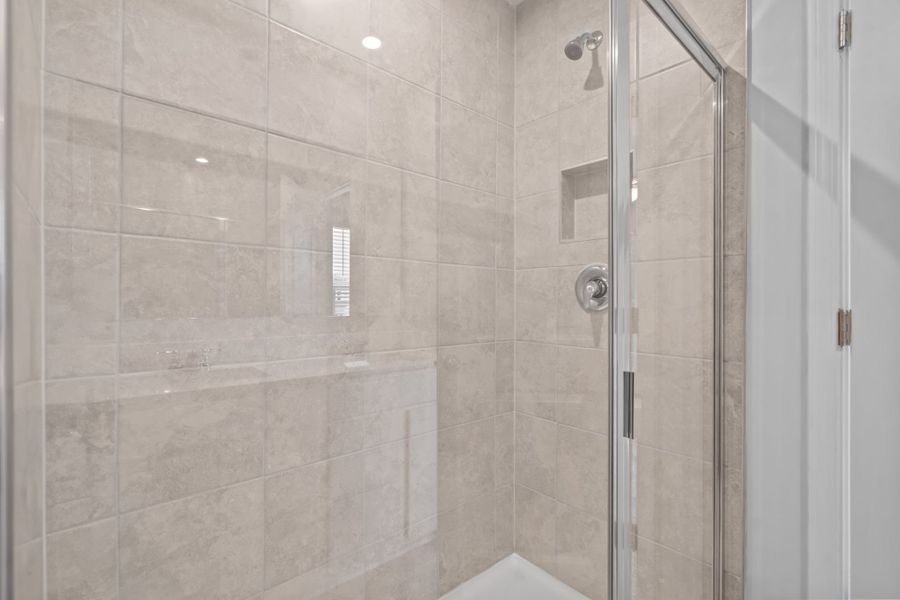 Close-up of interior finishes inside a home in Crestview, Spartanburg (Image 12).