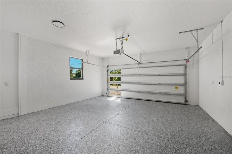 Spacious, unfurnished interior of a new home in , North Port (Image 45). Spacious, unfurnished interior of a new home in , North Port (Image 45).