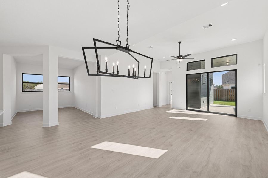 Spacious, unfurnished interior of a new home in Colton 45' Homesites, Todd Mission (Image 27). Spacious, unfurnished interior of a new home in Colton 45' Homesites, Todd Mission (Image 27).