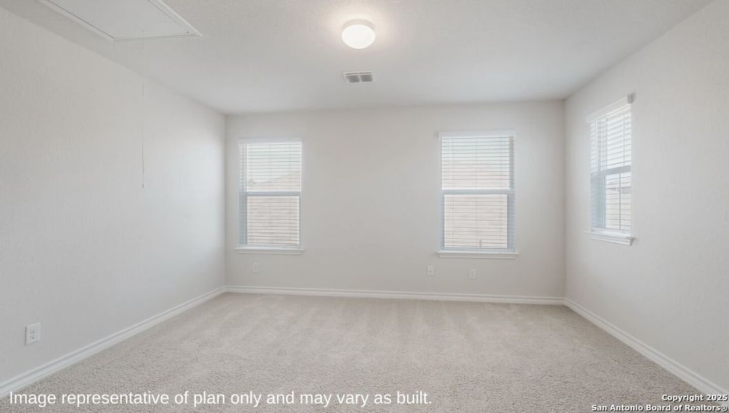 Spacious, unfurnished interior of a new home in Brookstone Creek, San Antonio (Image 16).
