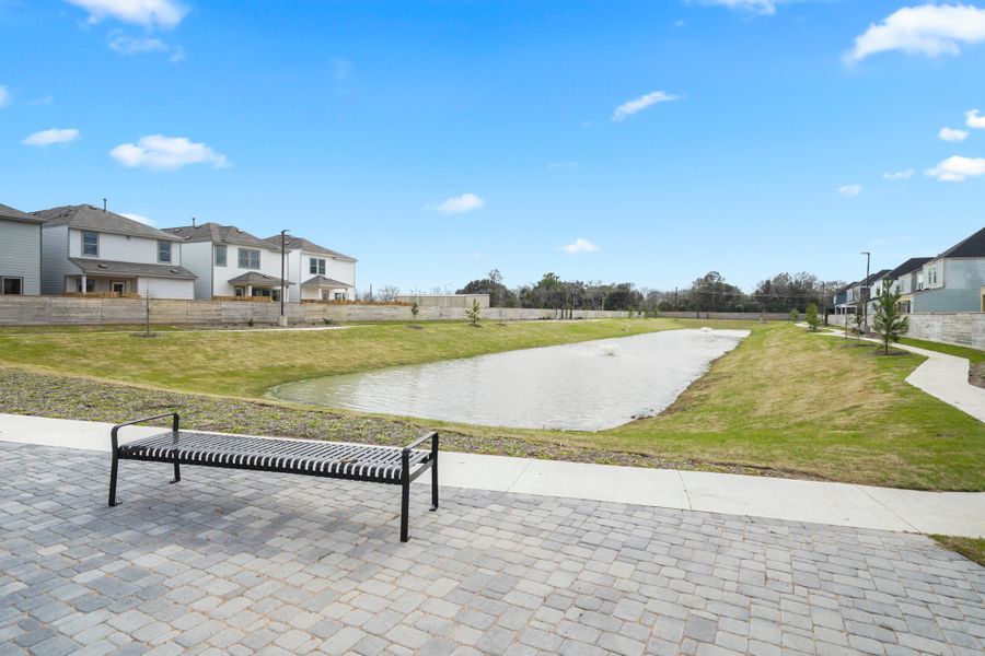 Cay Landing Amenity Pond & Walking Trail