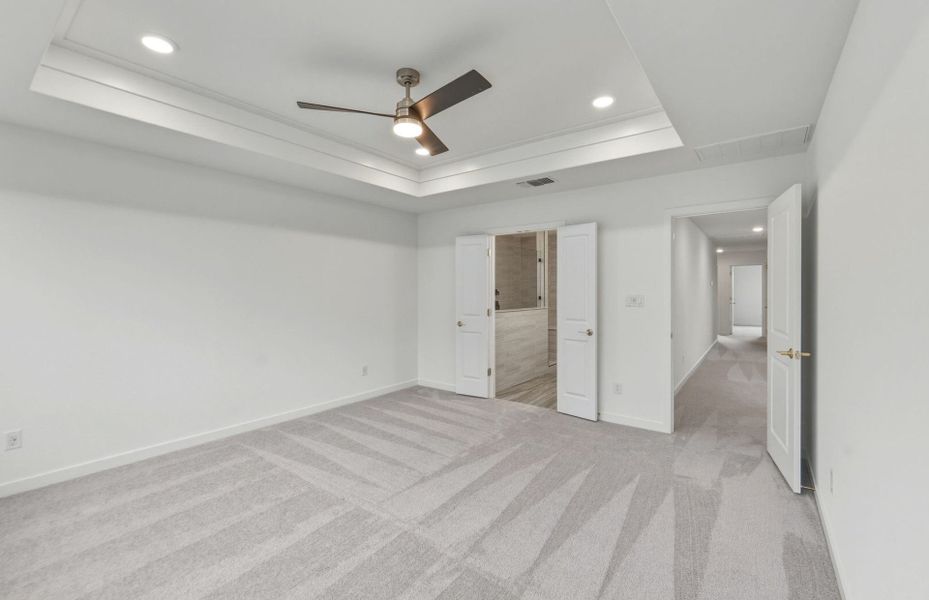 Spacious, unfurnished interior of a new home in Wolf Ranch, Georgetown (Image 35). Spacious, unfurnished interior of a new home in Wolf Ranch, Georgetown (Image 35).