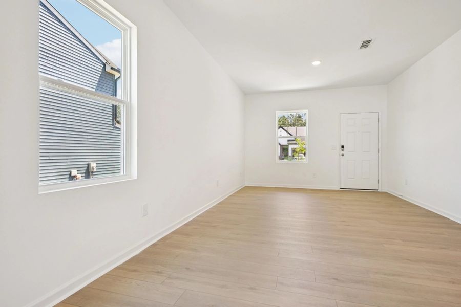 Representative images and renderings are for illustrative purposes. Actual structural options and design finishes of home may vary. Representative images and renderings are for illustrative purposes. Actual structural options and design finishes of home may vary.