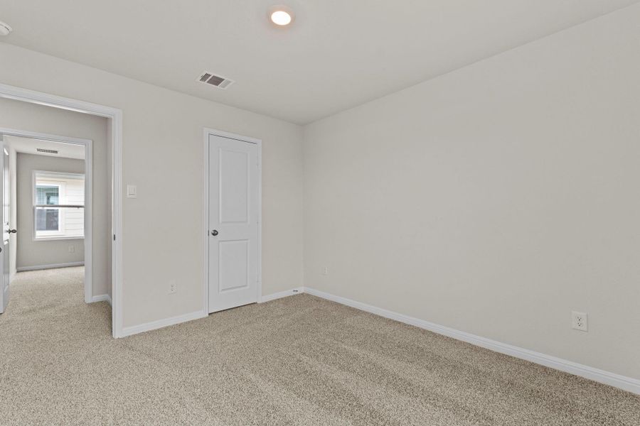 Spacious, unfurnished interior of a new home in Whisper South, San Marcos (Image 27).