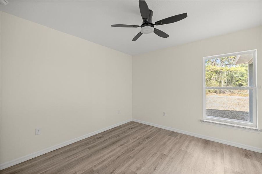 Spacious, unfurnished interior of a new home in , Ocklawaha (Image 16).