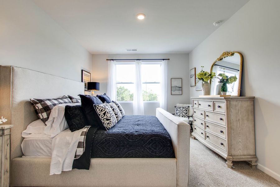 Representative furnished interior of a home built from the CALI by D.R. Horton in Hartmann Crossing, Lebanon (Image 16).