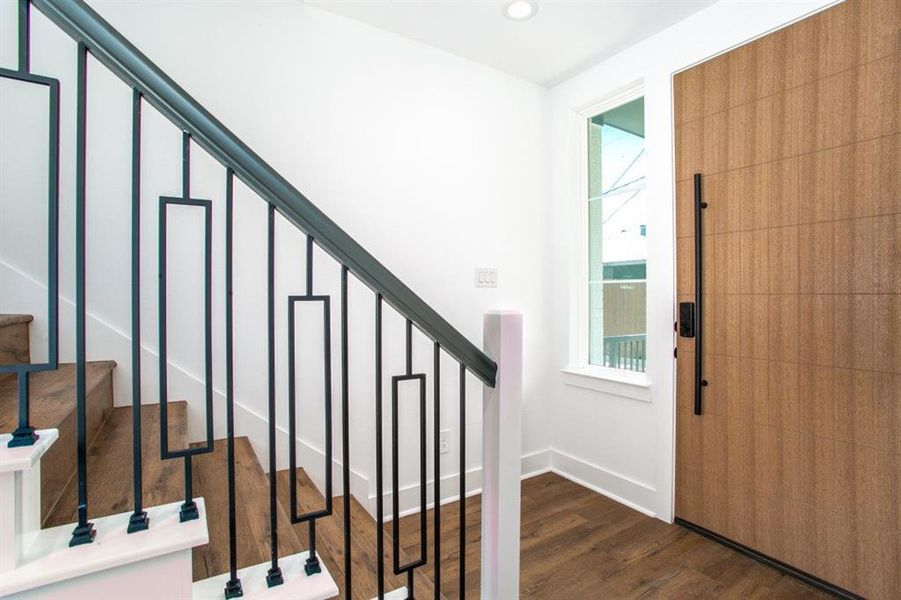 Spacious, unfurnished interior of a new home in , Farmers Branch (Image 15).