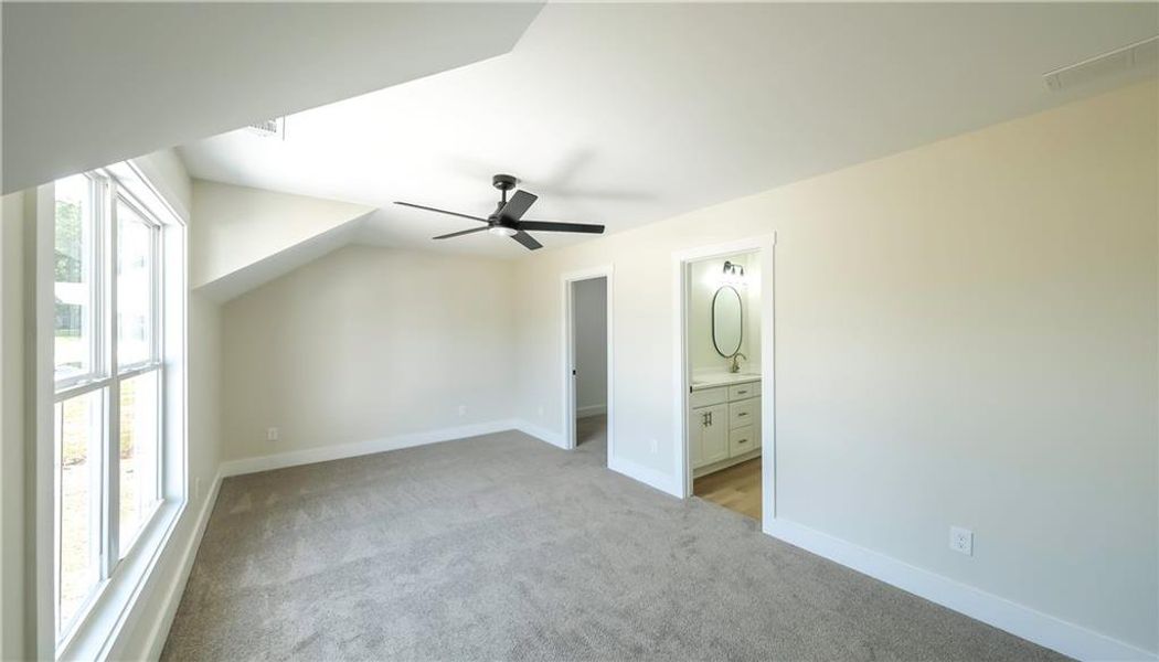 Spacious, unfurnished interior of a new home in , Bremen (Image 18).