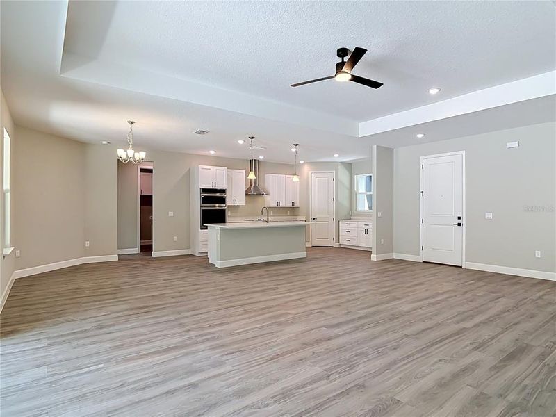 Spacious, unfurnished interior of a new home in , Eustis (Image 18).
