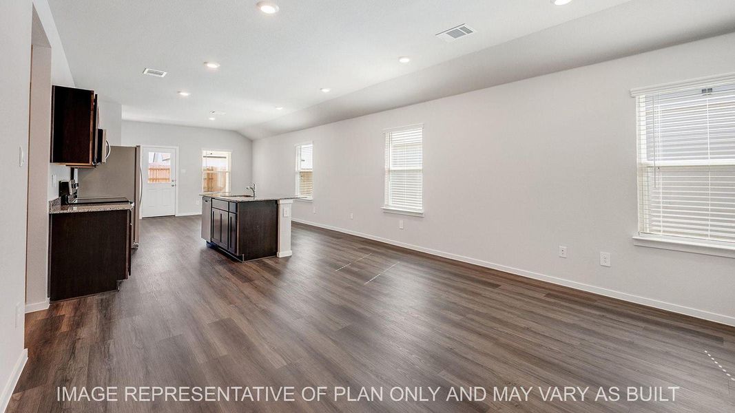 Spacious, unfurnished interior of a new home in Midtown Reserve, College Station (Image 17).