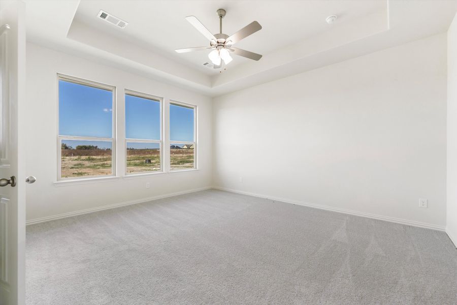 Spacious, unfurnished interior of a new home in Clear Sky Addition, Valley View (Image 34). Spacious, unfurnished interior of a new home in Clear Sky Addition, Valley View (Image 34).