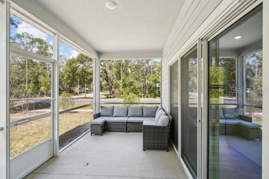 Exterior details and patio area of a home in Benton Hills, Brooksville (Image 4).