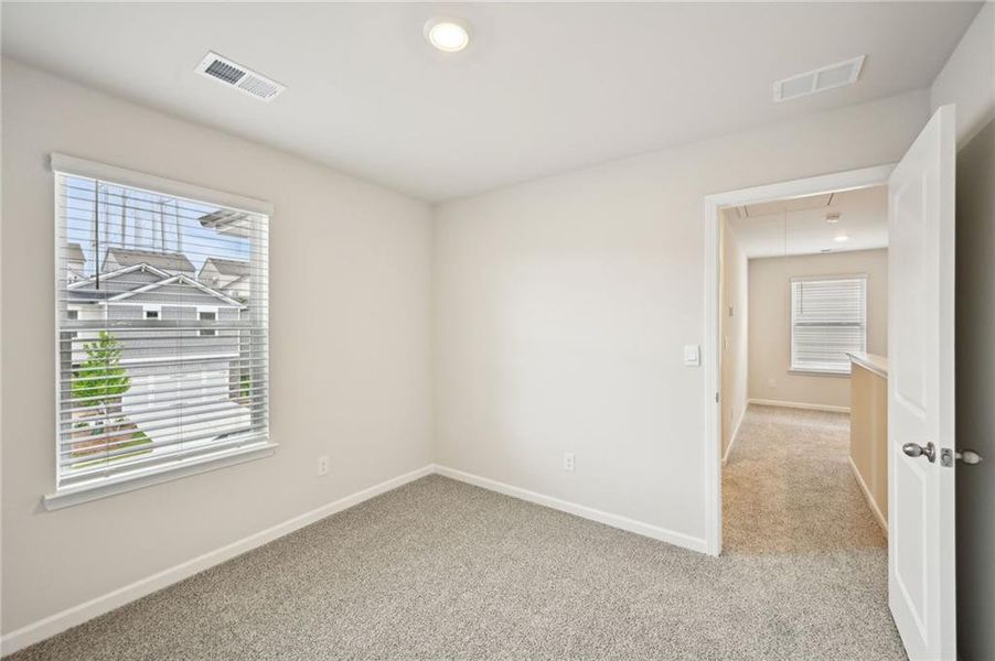 Spacious, unfurnished interior of a new home in Hawthorne Station, College Park (Image 20). Spacious, unfurnished interior of a new home in Hawthorne Station, College Park (Image 20).