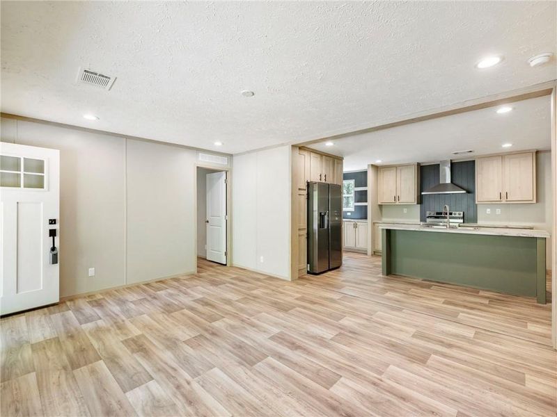 Spacious, unfurnished interior of a new home in , Braselton (Image 35). Spacious, unfurnished interior of a new home in , Braselton (Image 35).